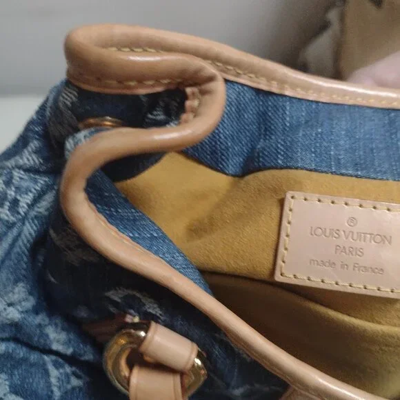 PRISTINE DISCONTINUED Louis Vuitton 💙💙Denim Pleaty mini~Wow! ✨ - Picture 14 of 16